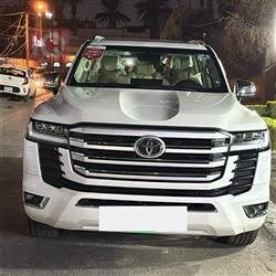 تويوتا لاندكروزر